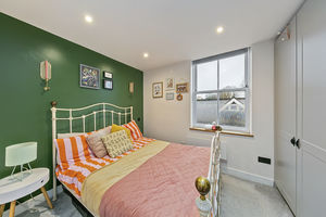 Bedroom- click for photo gallery